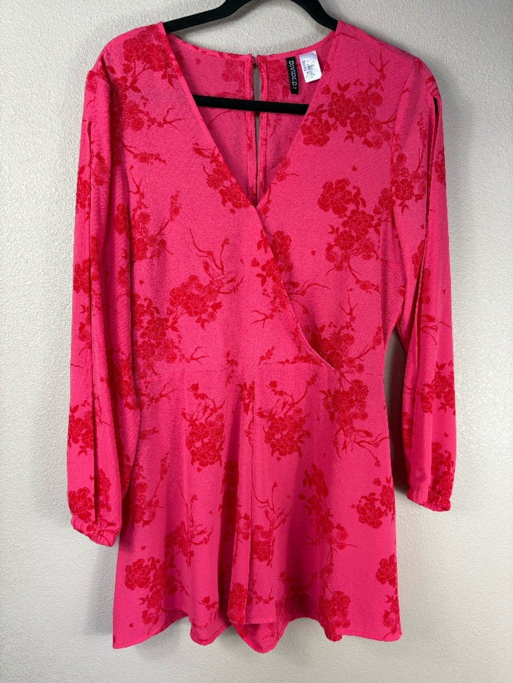 H&M Divided Hot Pink Red Long Split Sleeve Fitted Shorts Romper Side Zip Size 6